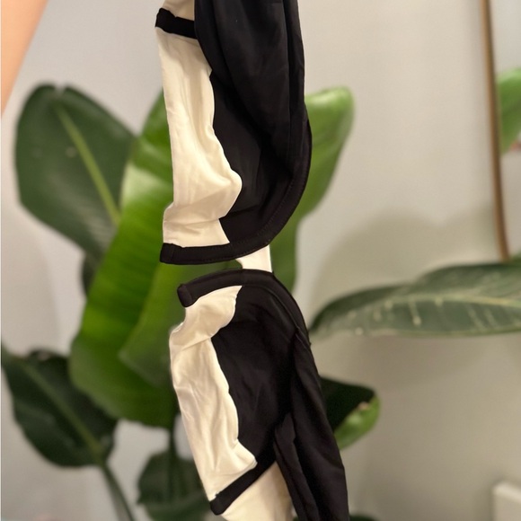 NWT One One Swim Amanda Top - Picture 4 of 5